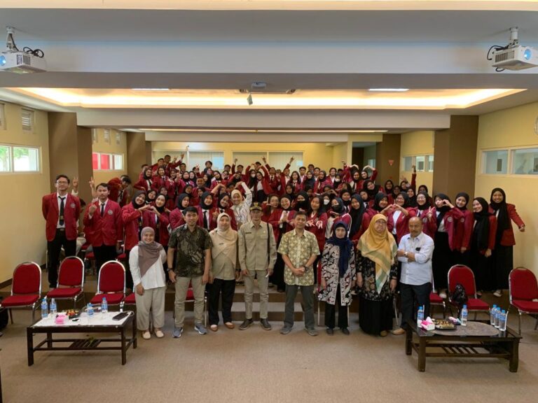 Seminar Hasil Praktikum Sekaligus Penutupan Praktikum II Mahasiswa Program Studi Kesejahteraan Sosial Angkatan 2019 dengan Tema Pengorganisasian dan Pemberdayaan Masyarakat